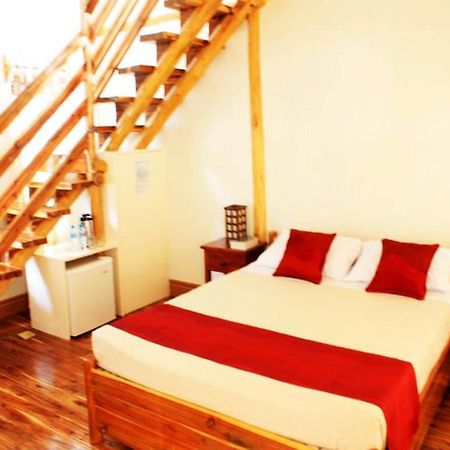 プエルト・プリンセサ パロ アルト ベッド&ブレックファスト Bed & Breakfast 部屋 写真